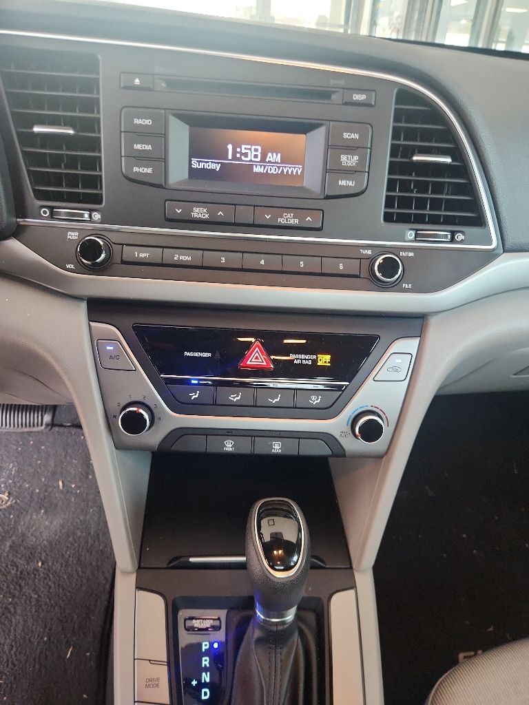 Used 2017 Hyundai Elantra SE with VIN KMHD74LFXHU384180 for sale in Waxahachie, TX