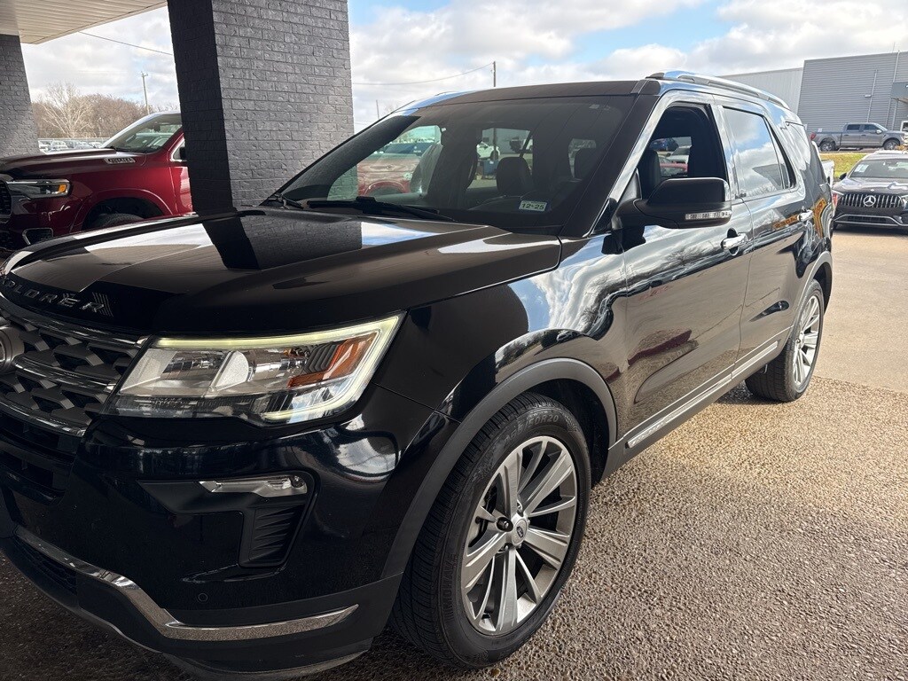 2018 Ford Explorer Limited's photo