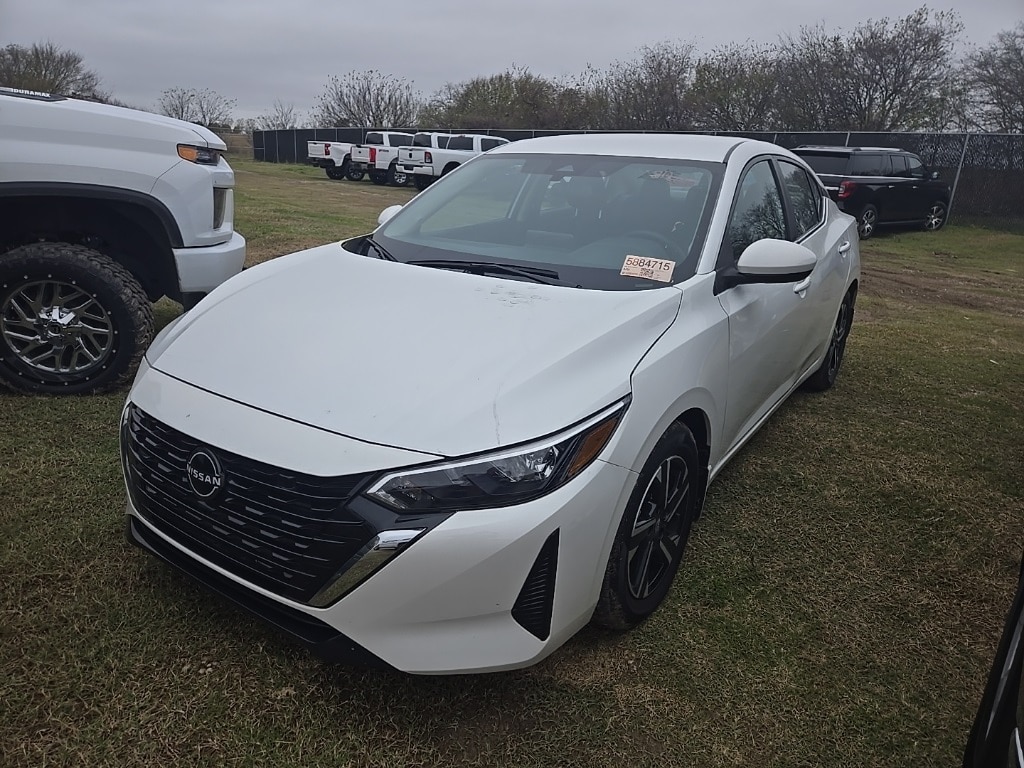 2025 Nissan Sentra SV's photo