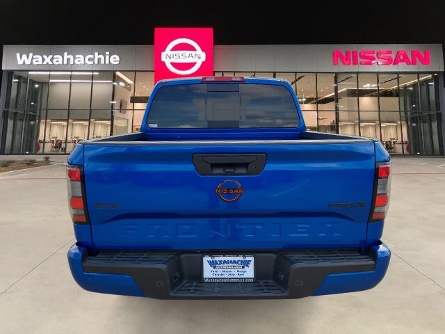 2024 Nissan Frontier PRO-X photo 2