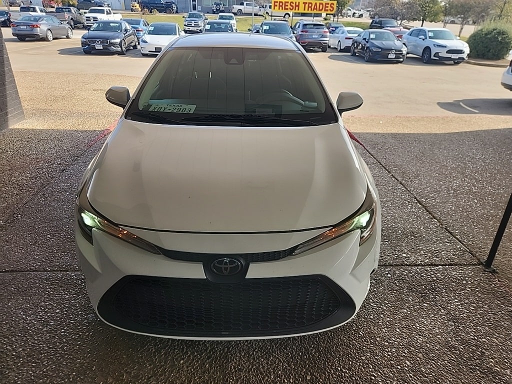2021 Toyota Corolla LE's photo