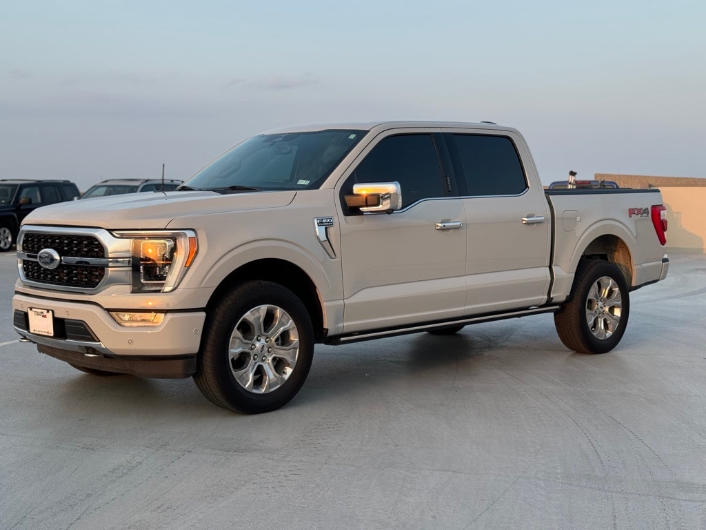 2023 Ford F-150 Platinum's photo