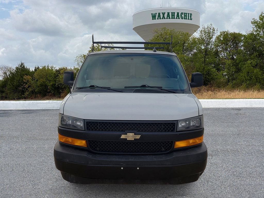 Used 2022 Chevrolet Express Cargo Work Van with VIN 1GCWGBFP2N1168181 for sale in Waxahachie, TX