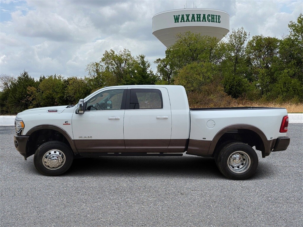 2024 Ram 3500 Laramie Longhorn photo 3
