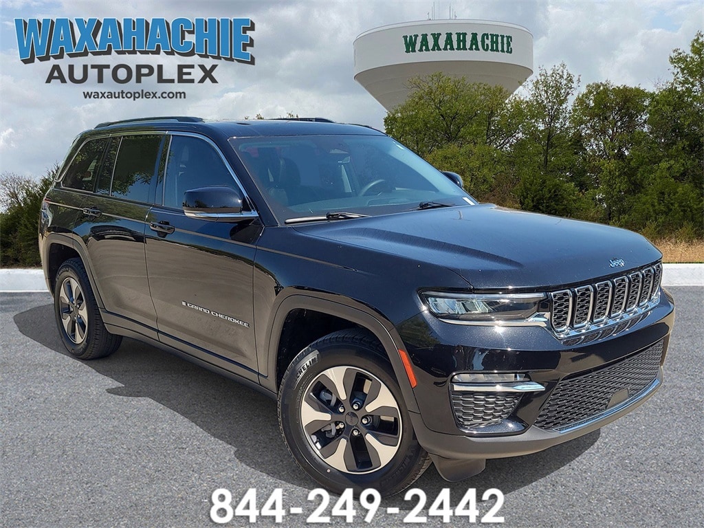2022 Jeep Grand Cherokee 4xe's photo