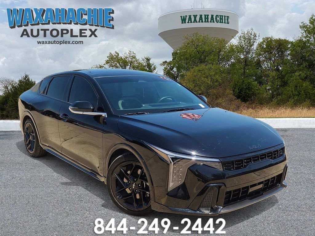 2025 Kia K4 GT-Line Turbo AT's photo