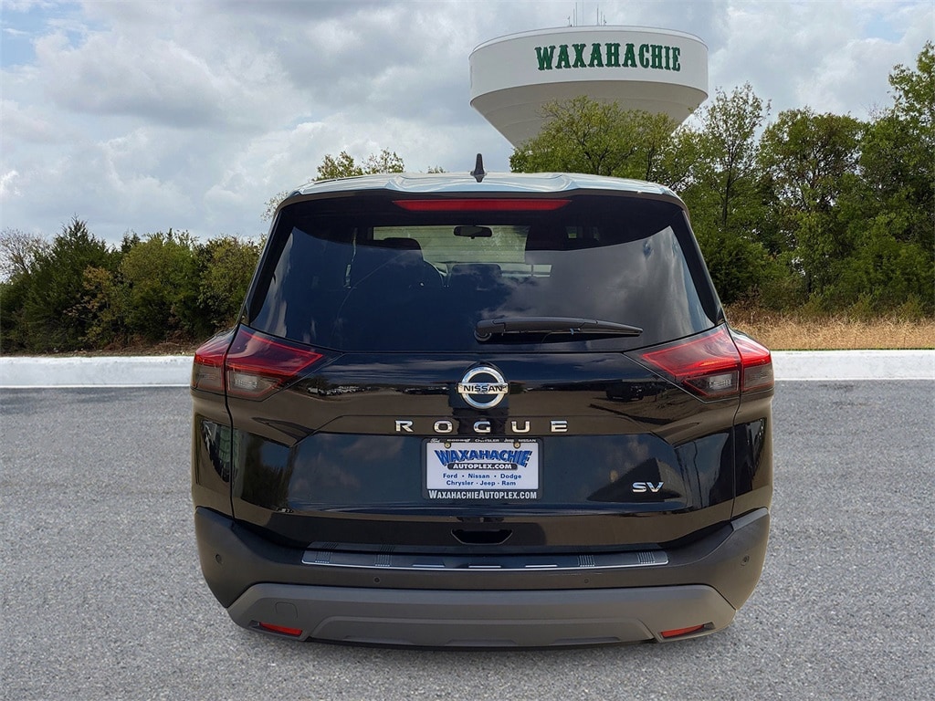 Used 2021 Nissan Rogue SV SUV