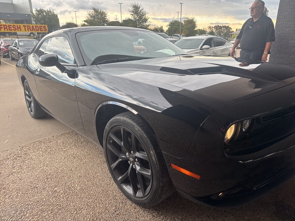Used 2022 Dodge Challenger SXT Coupe
