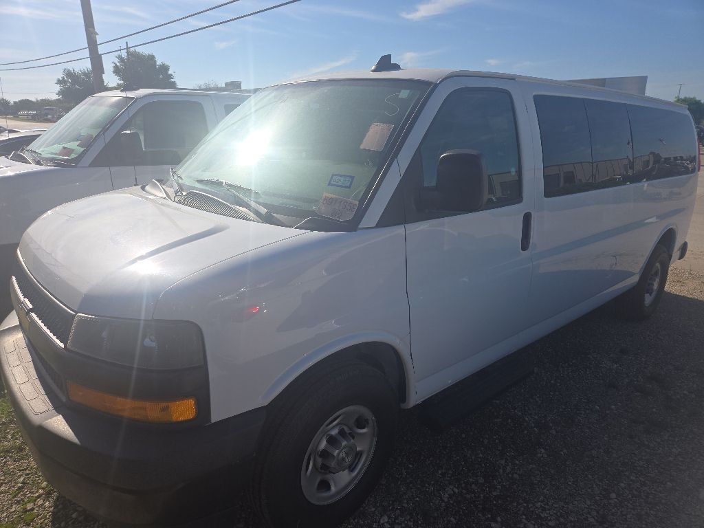 2023 Chevrolet Express 3500 LS Extended's photo