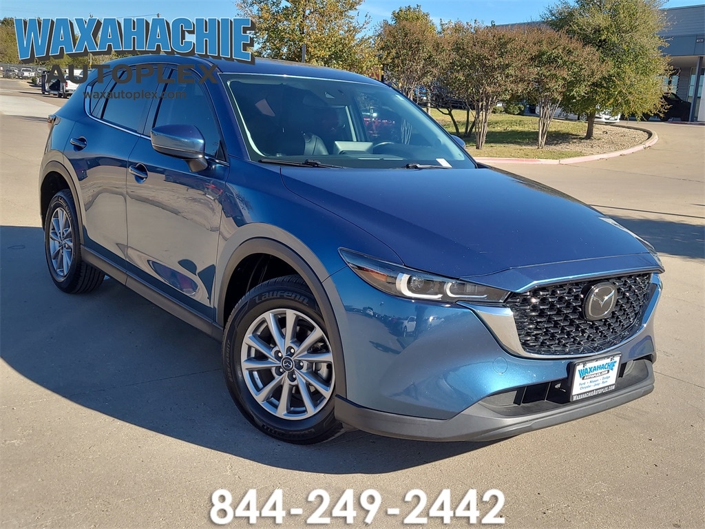 2022 Mazda CX-5 S Preferred package's photo