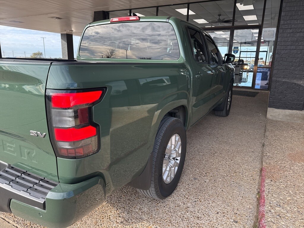 2022 Nissan Frontier SV photo 4