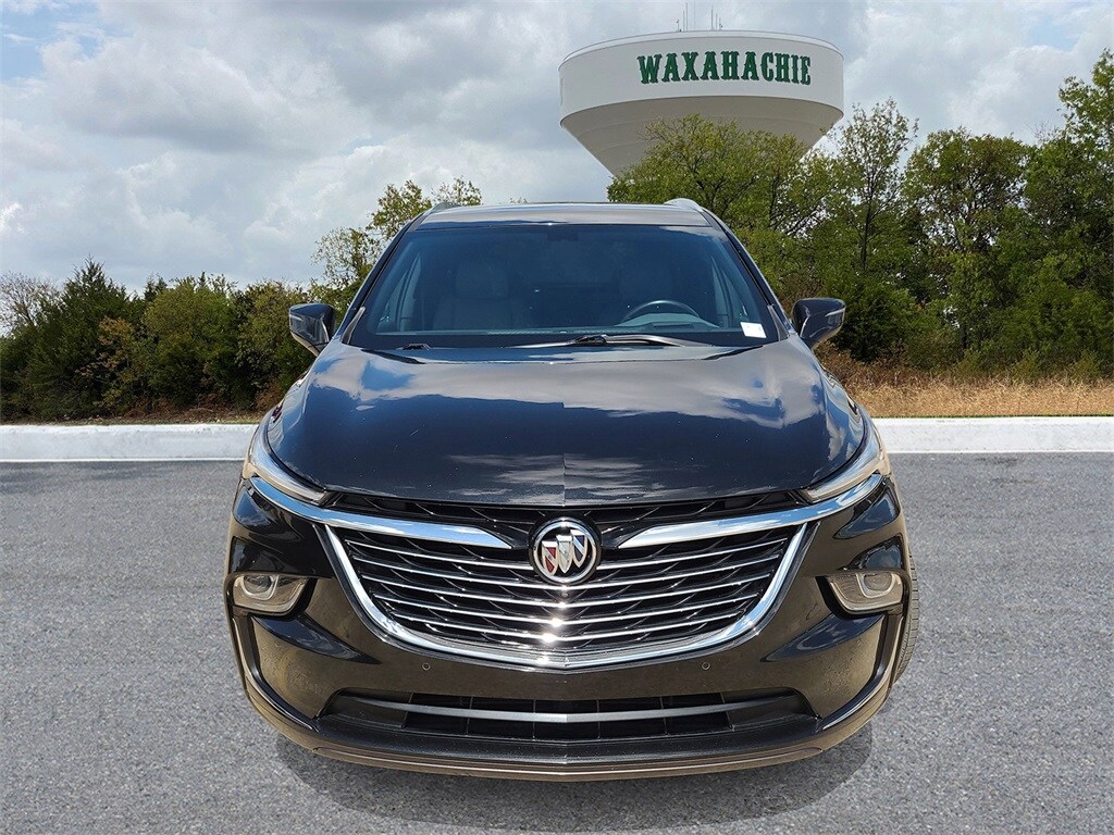 2024 Buick Enclave Premium photo 2