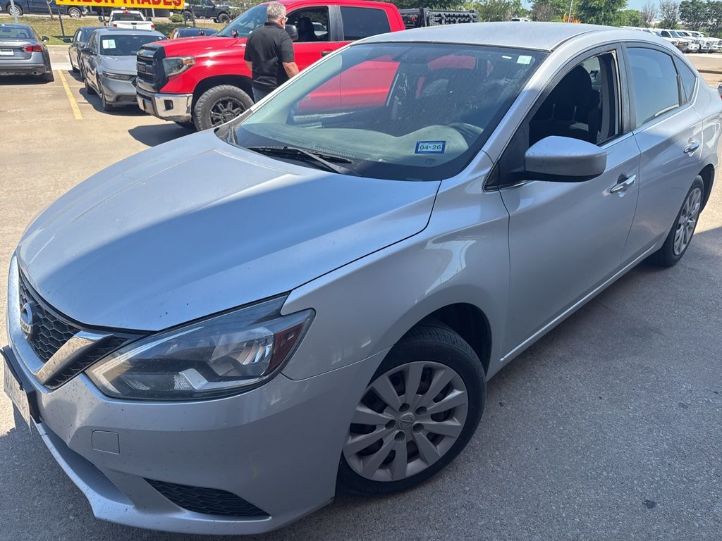 2016 Nissan Sentra's photo