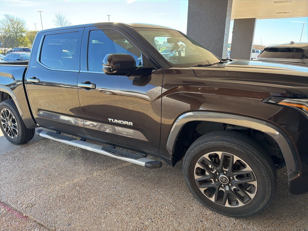 2023 Toyota Tundra Limited photo 3