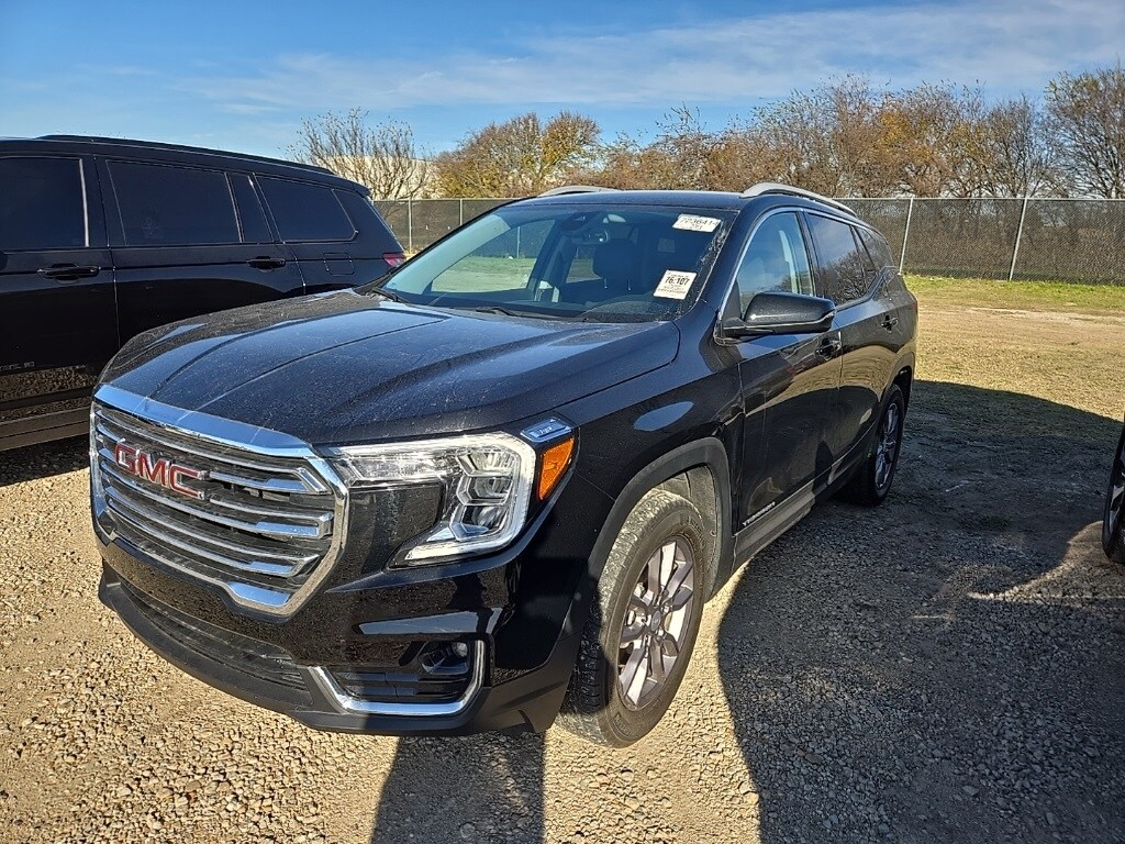 Used 2024 GMC Terrain SLT SUV