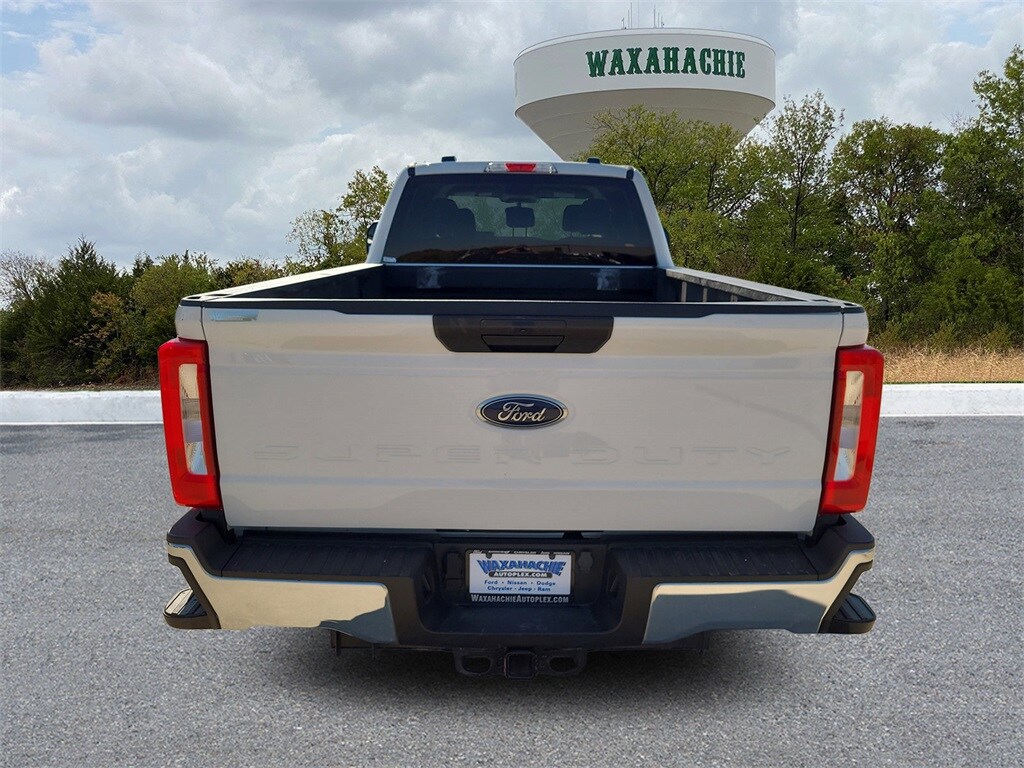 2024 Ford F-250 photo 3