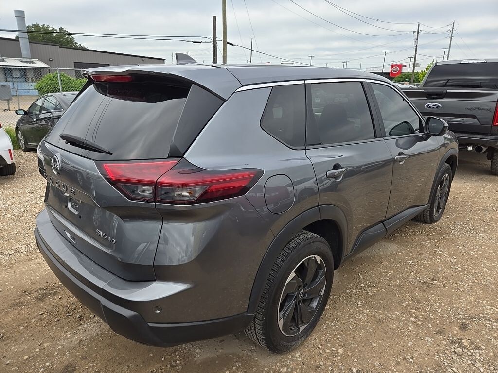Used 2024 Nissan Rogue SV SUV