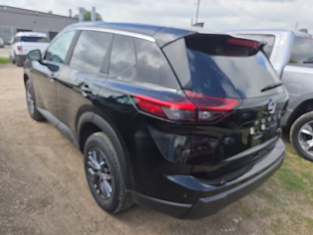 Used 2026 Nissan Rogue SV SUV
