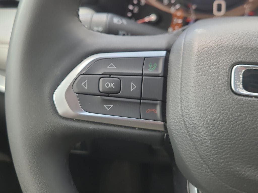 2025 Jeep Compass Limited - Photo 29