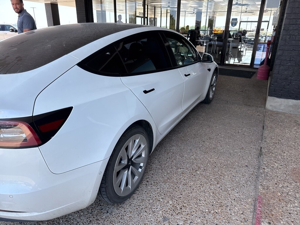 2021 Tesla Model 3 Standard Range Plus photo 4
