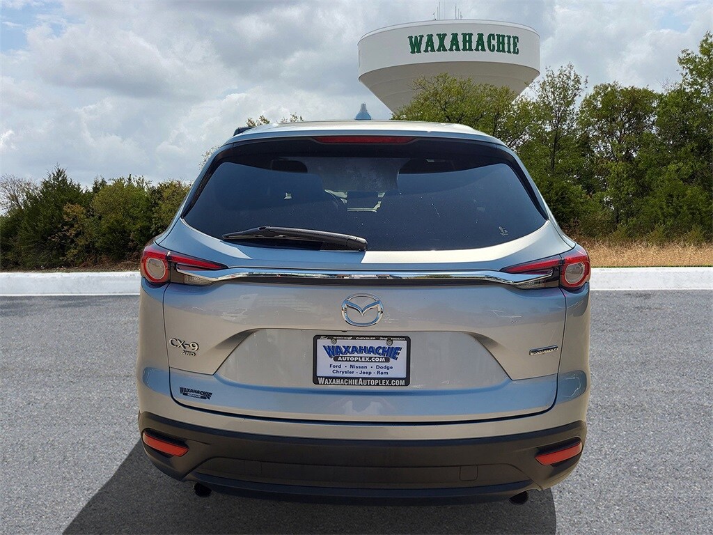 2023 Mazda CX-9 Touring photo 4