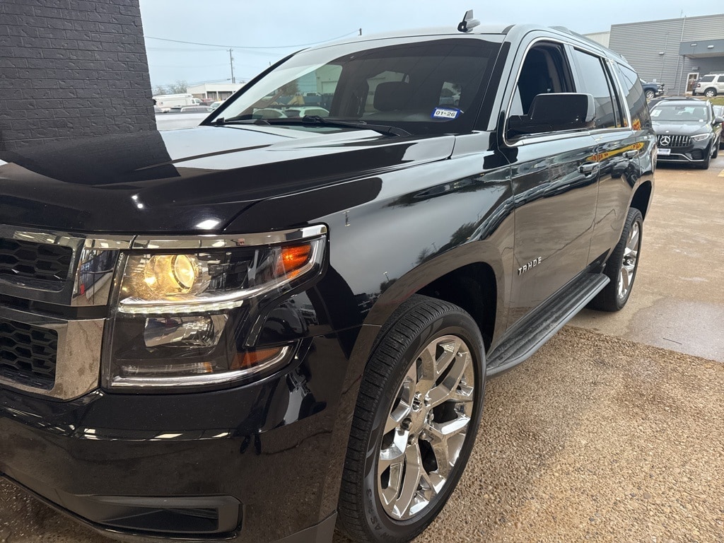 2019 Chevrolet Tahoe LS's photo