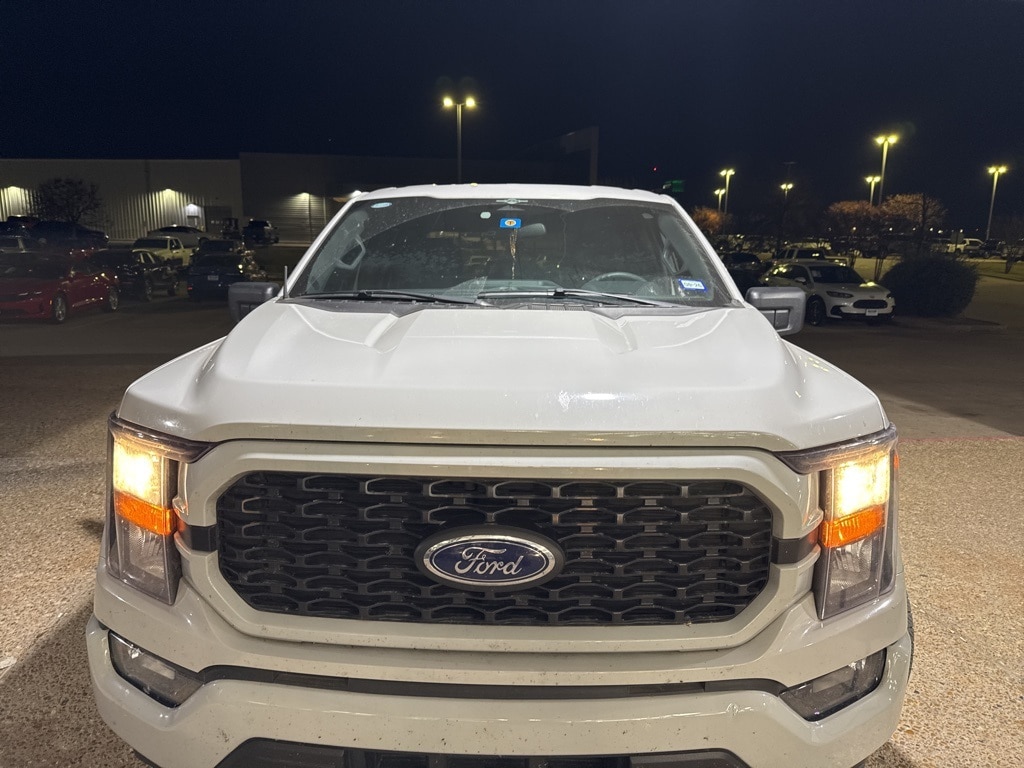 2023 Ford F-150 XL's photo