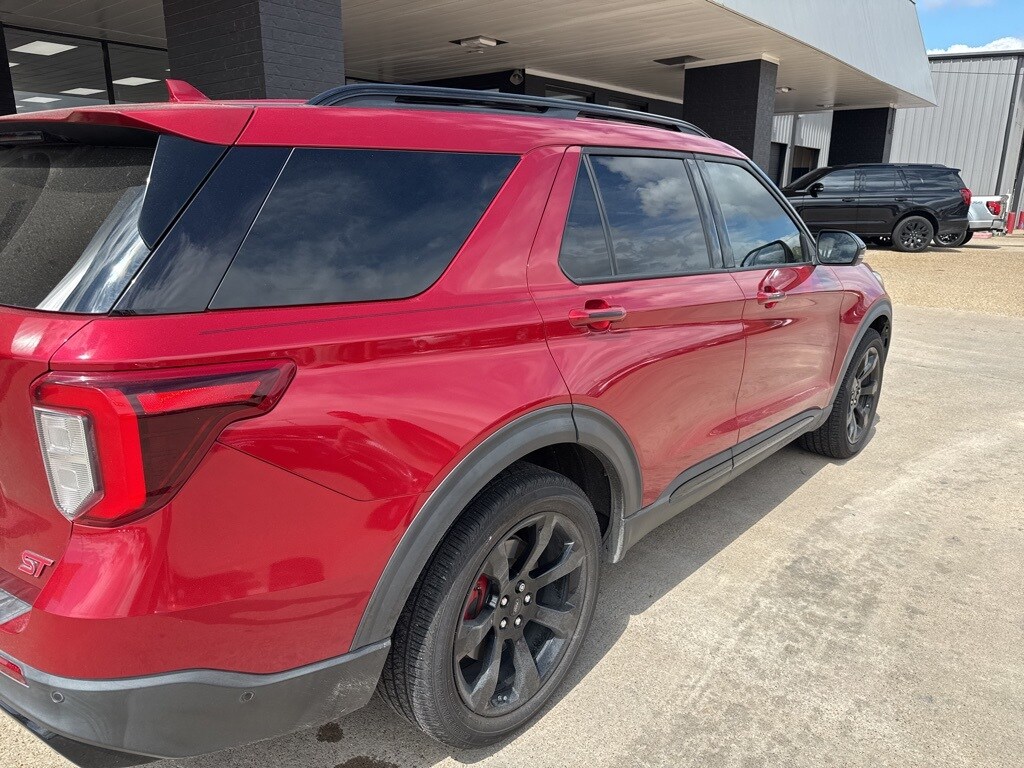 2020 Ford Explorer ST photo 4