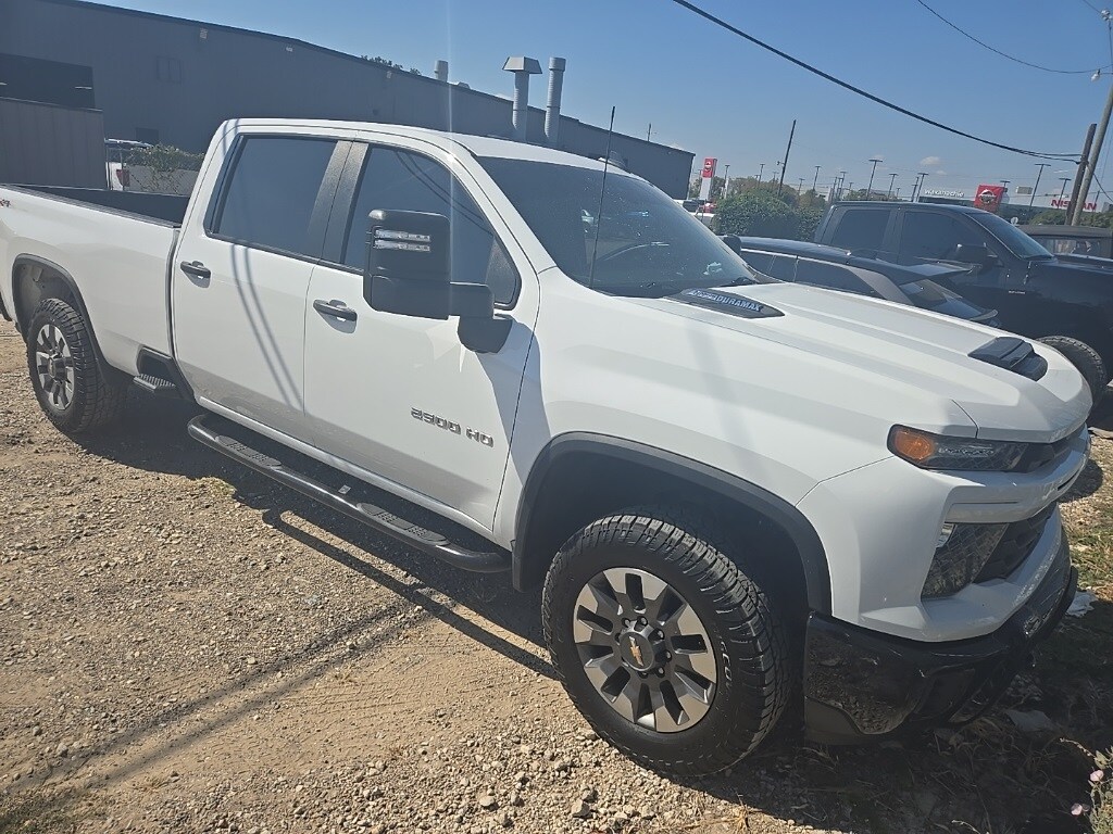 2024 Chevrolet Silverado 2500HD Custom photo 4
