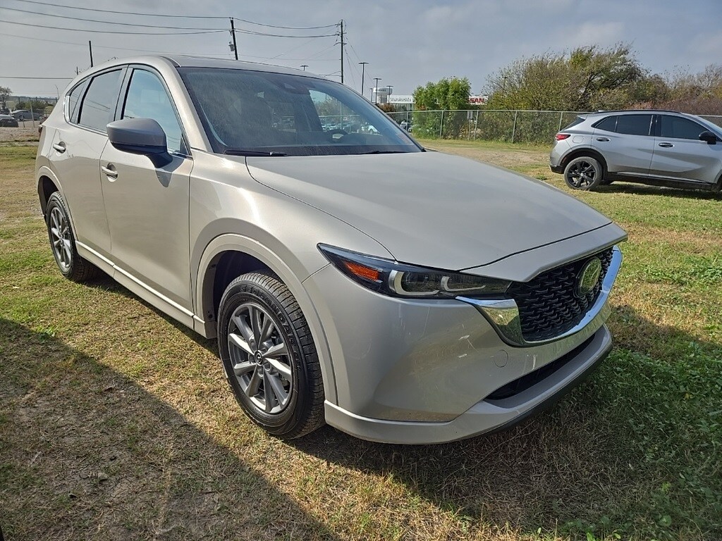 2025 Mazda CX-5 2.5 S Preferred photo 3