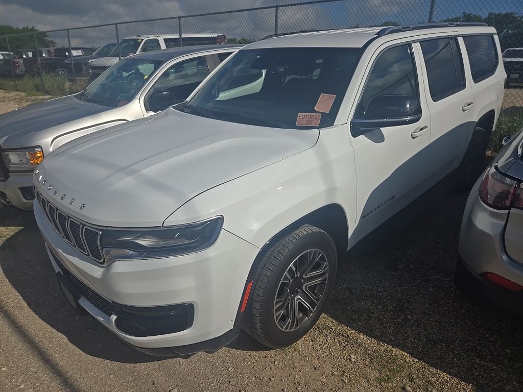 2024 Jeep Wagoneer L's photo
