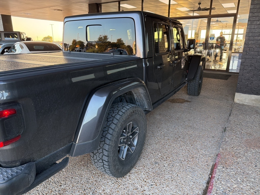 New 2025 Jeep Gladiator Mojave Truck
