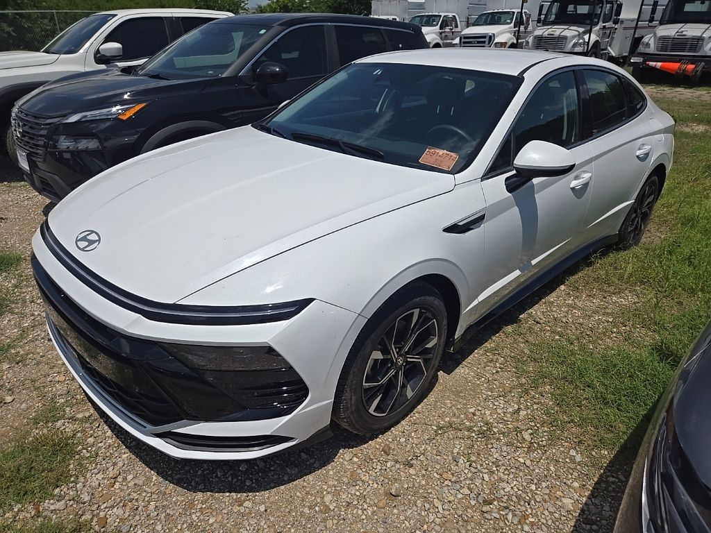 2025 Hyundai Sonata SEL's photo