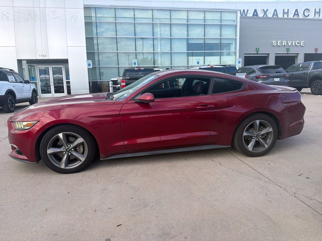 Used 2016 Ford Mustang V6 with VIN 1FA6P8AM0G5317270 for sale in Waxahachie, TX