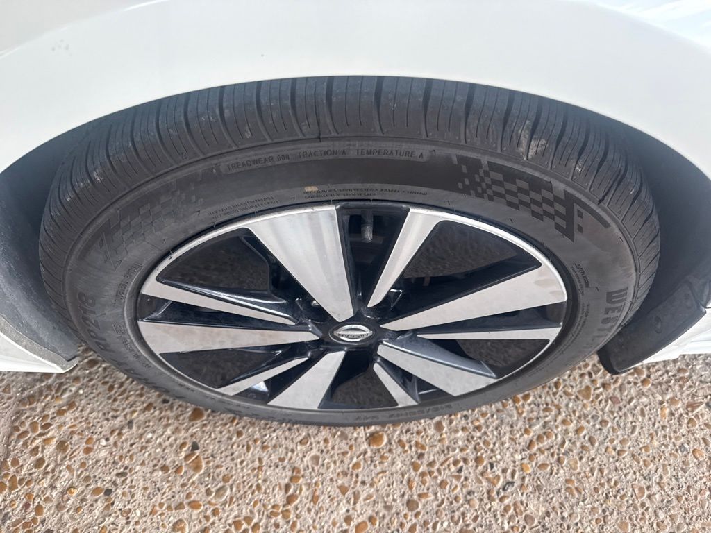 Used 2021 Nissan Altima SV with VIN 1N4BL4DV8MN370639 for sale in Waxahachie, TX