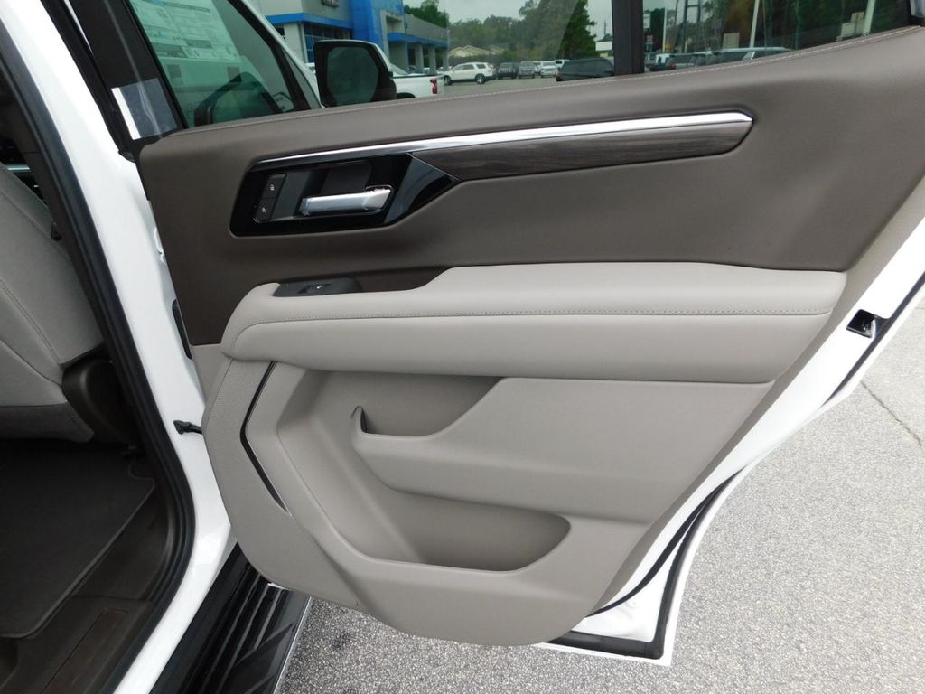 2026 Chevrolet Tahoe LS - Photo 11