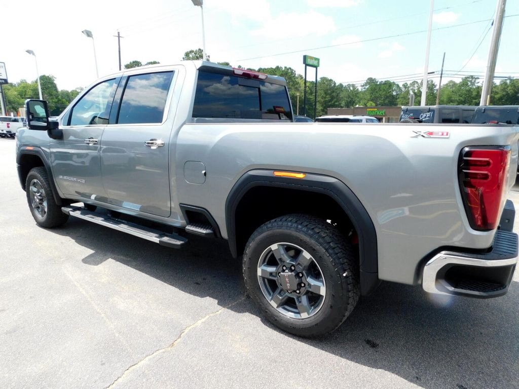 2025 GMC Sierra 2500HD SLT - Photo 6