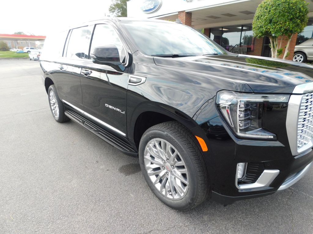 2024 Gmc Yukon XL Denali photo 2