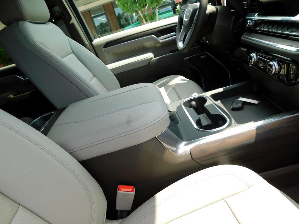 2025 GMC Sierra 2500HD SLT - Photo 28
