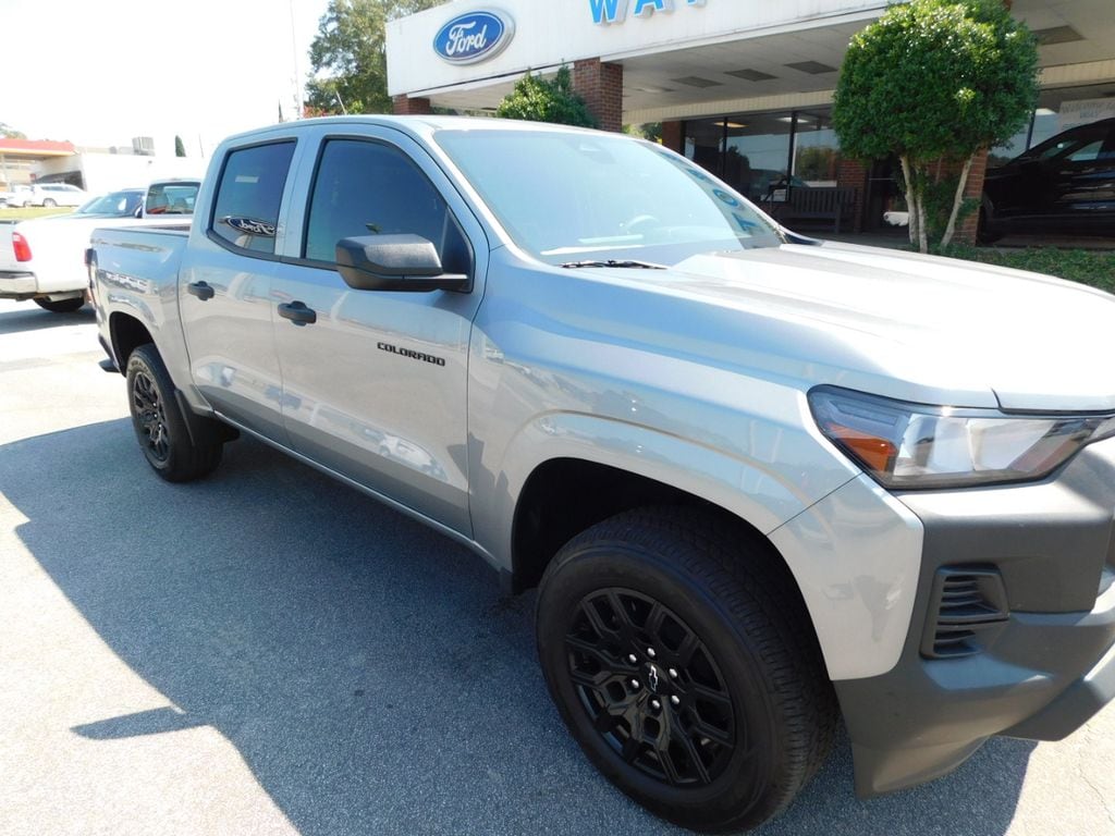 New 2025 Chevrolet Colorado WT/LT Truck