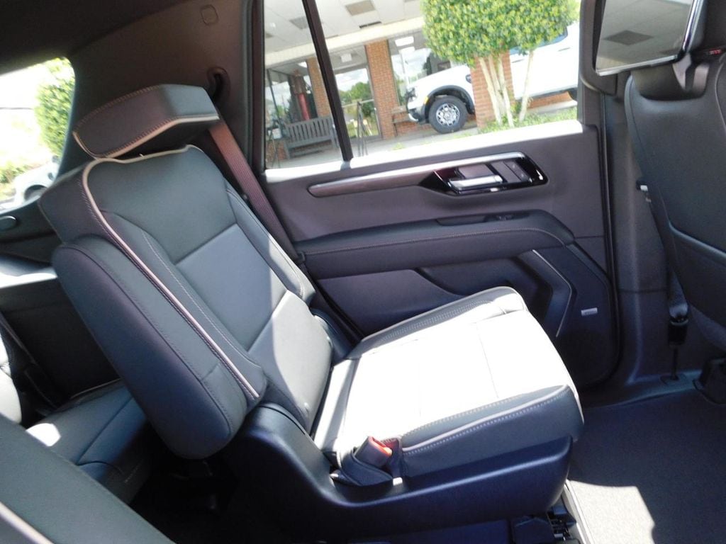 2026 Chevrolet Tahoe Premier - Photo 15