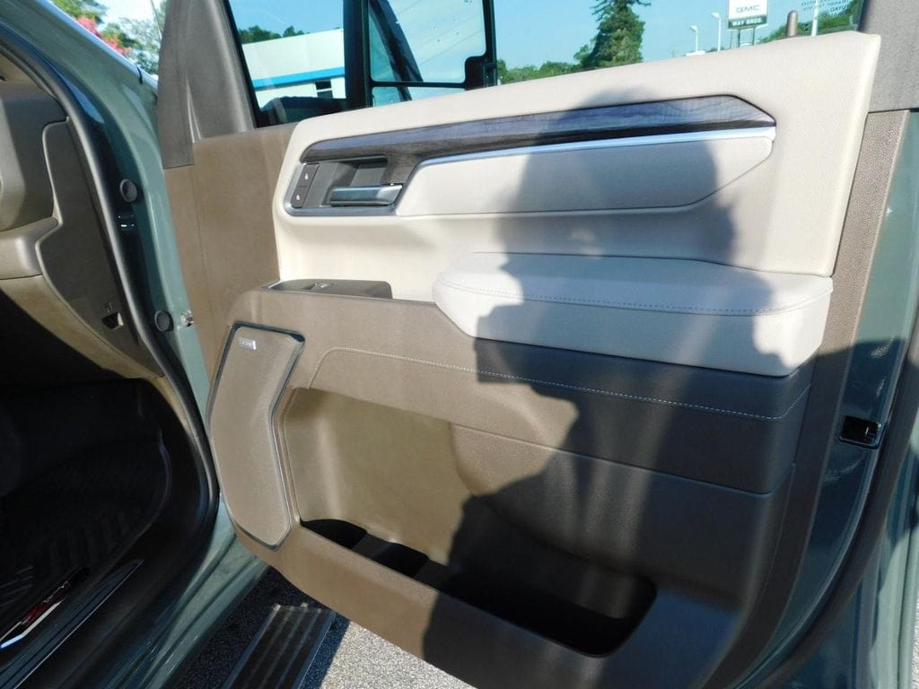2026 Chevrolet Silverado 2500 HD LTZ - Photo 25