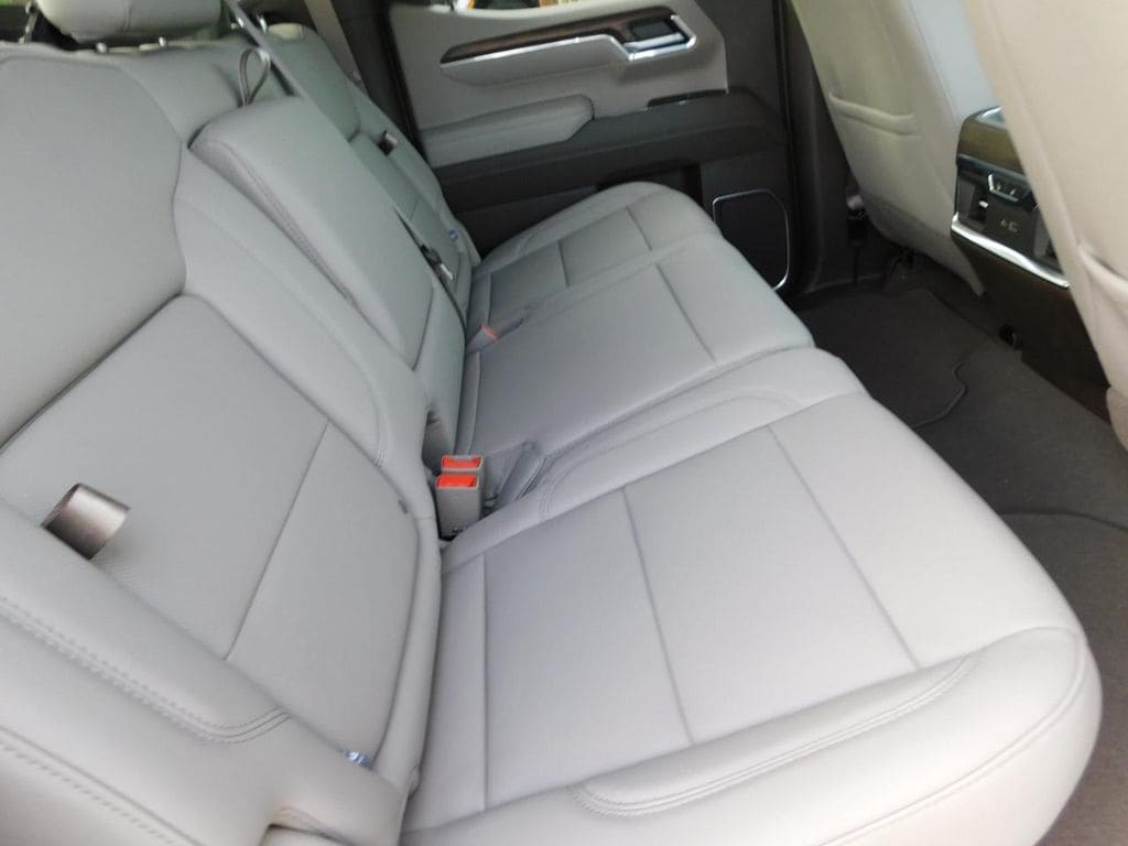 2026 GMC Sierra 1500 SLT - Photo 14