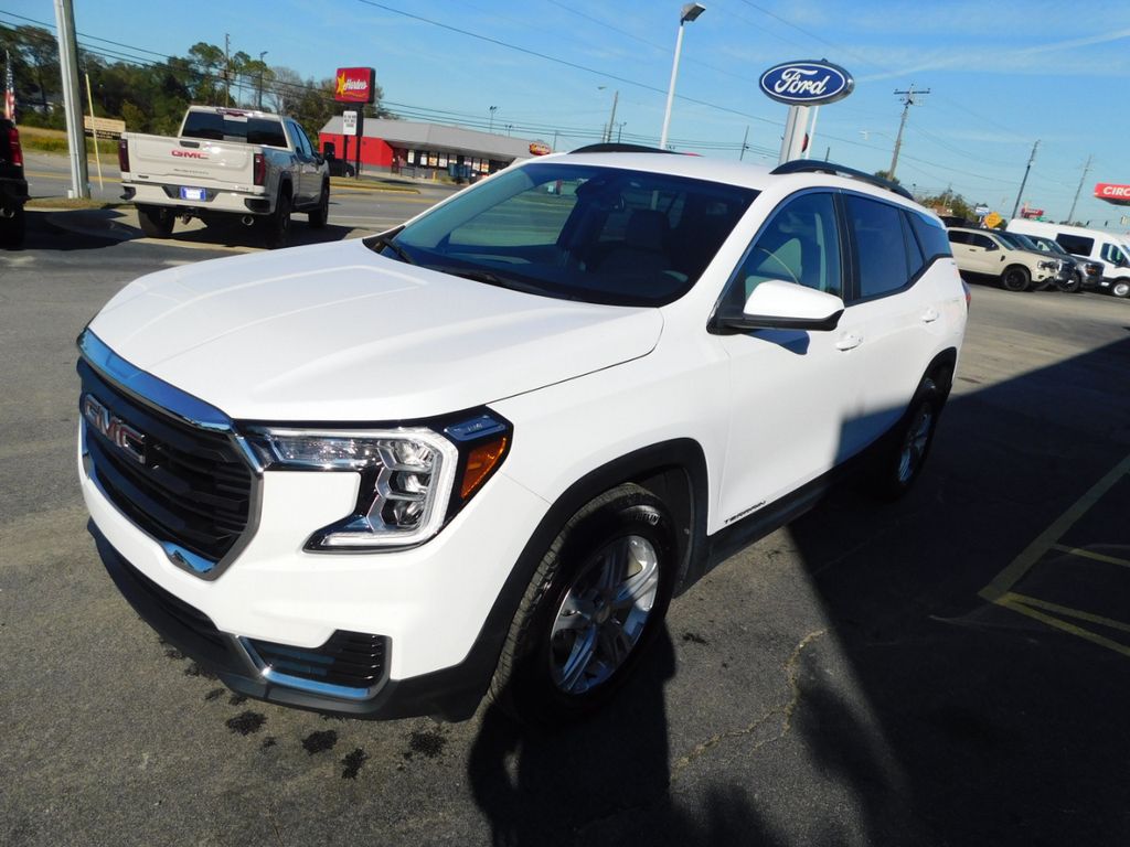 2022 Gmc Terrain SLE photo 4