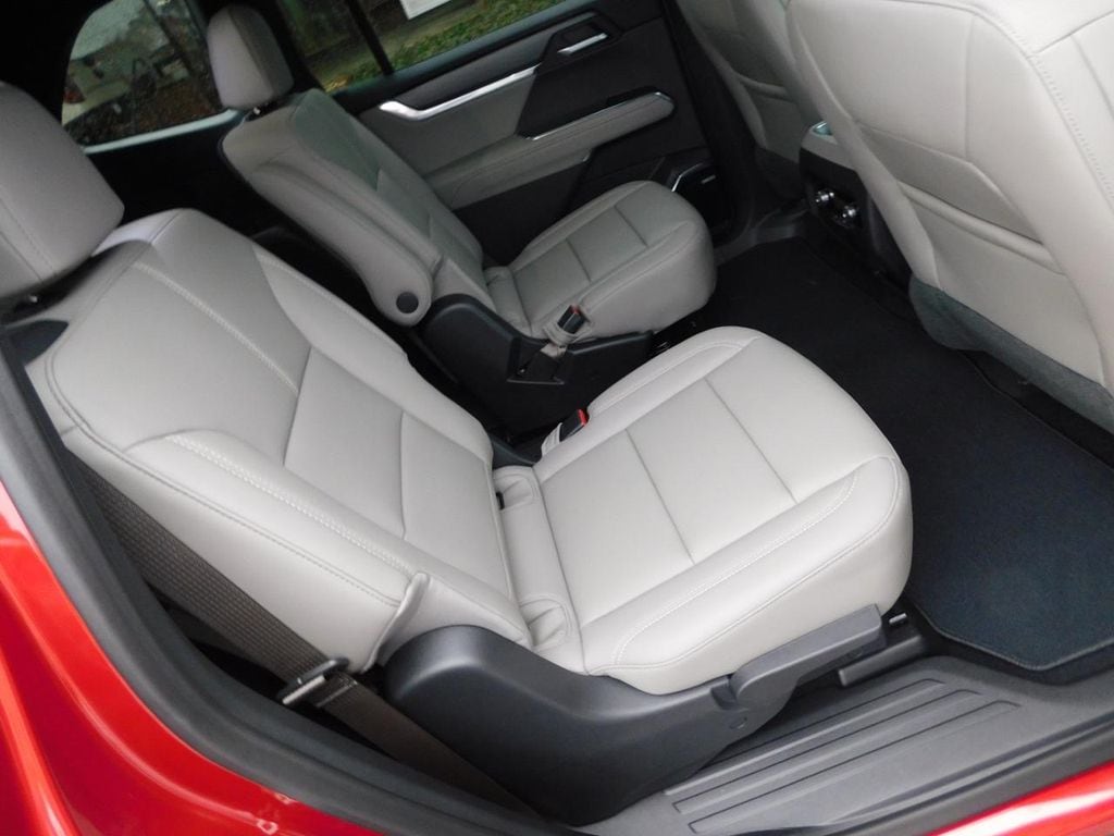 2026 GMC Acadia Elevation - Photo 11