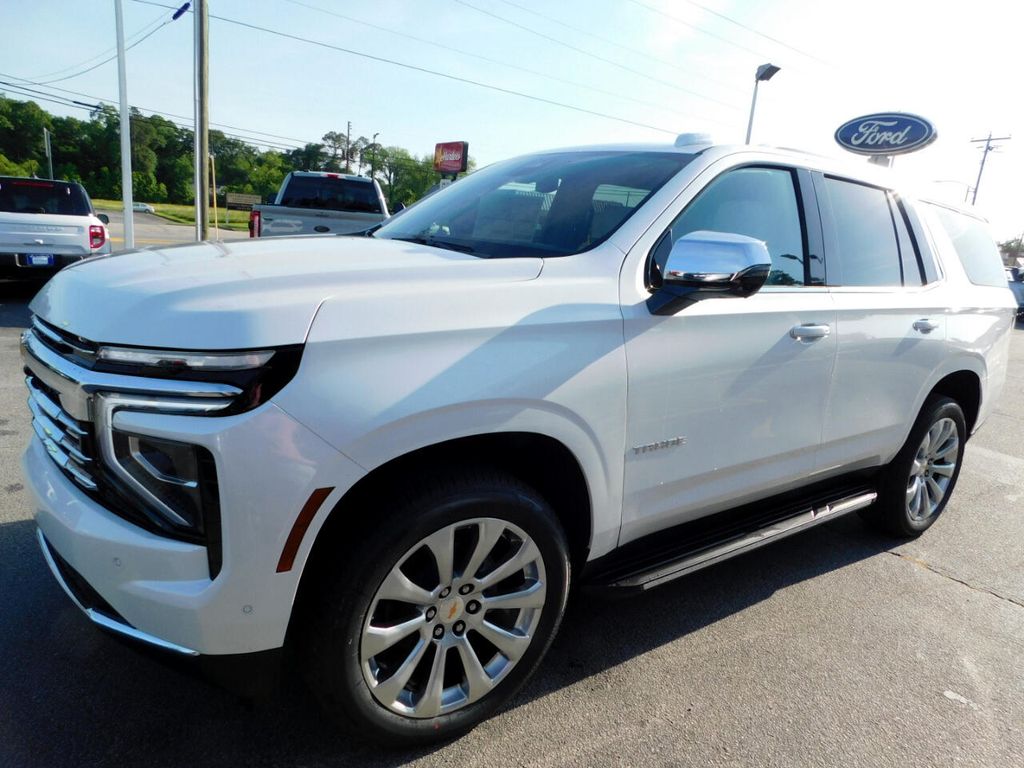 2025 Chevrolet Tahoe Premier photo 4