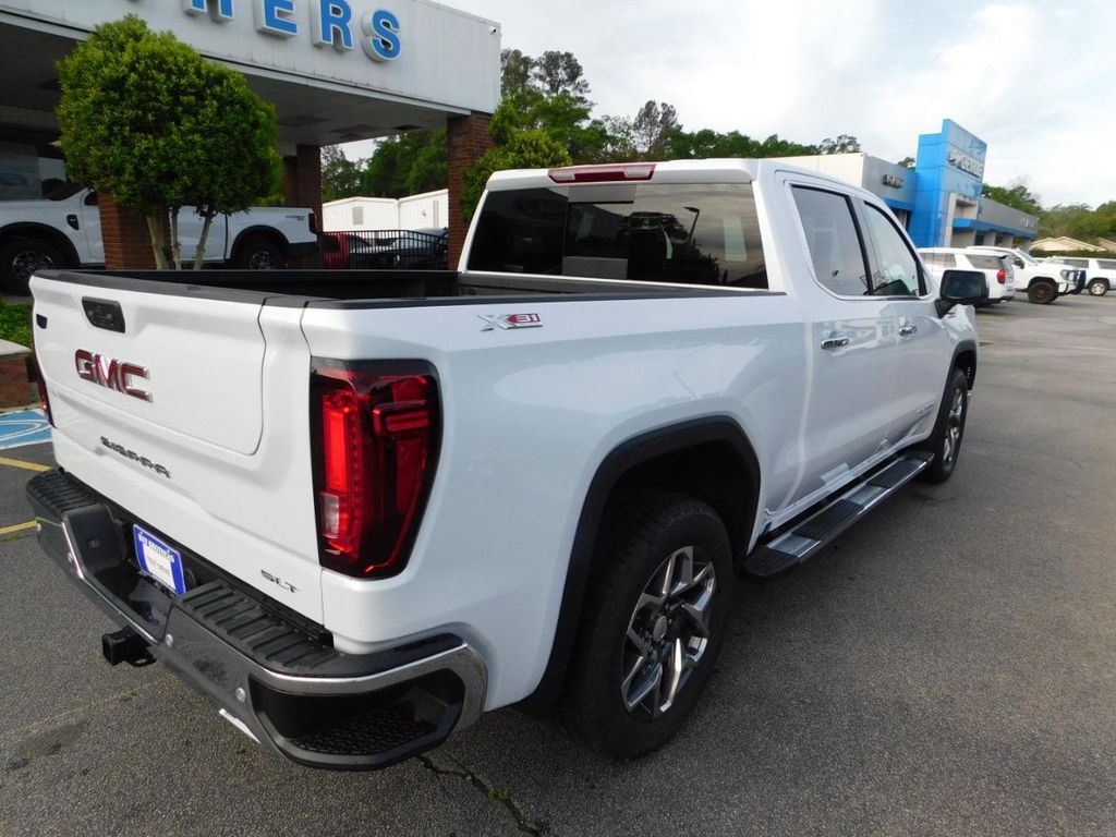2026 GMC Sierra 1500 SLT - Photo 10