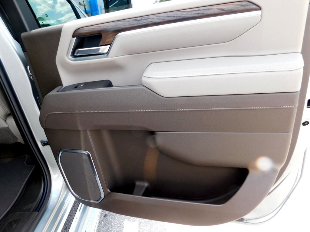 2025 GMC Sierra 2500HD SLT - Photo 15