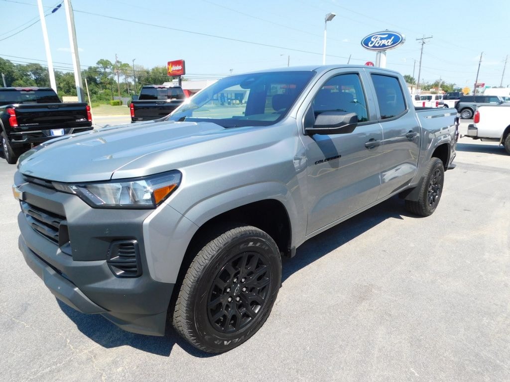 New 2025 Chevrolet Colorado WT/LT Truck