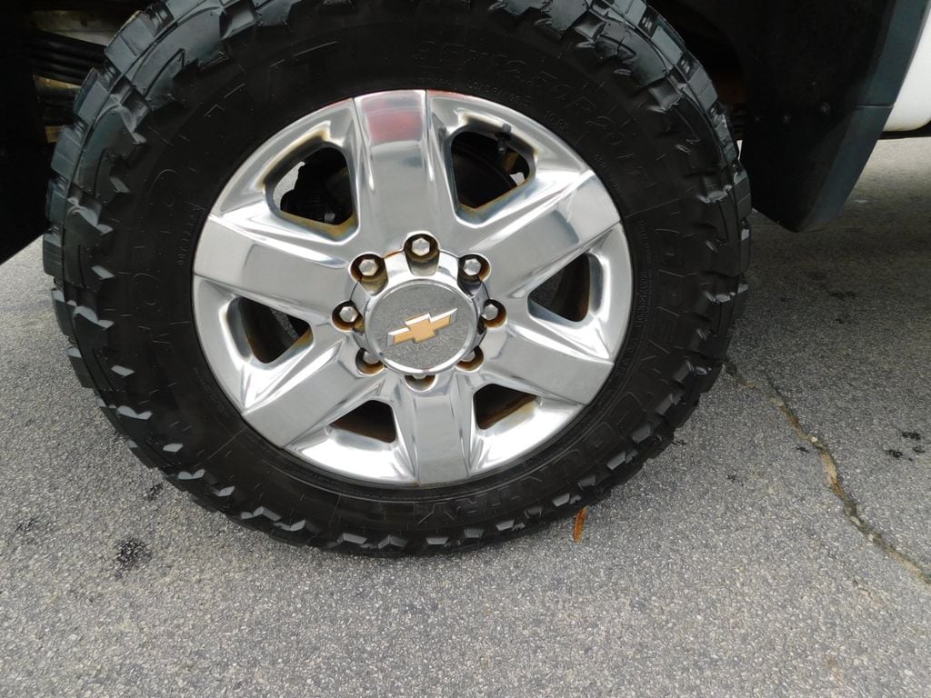 2021 Chevrolet Silverado 2500HD LTZ - Photo 13